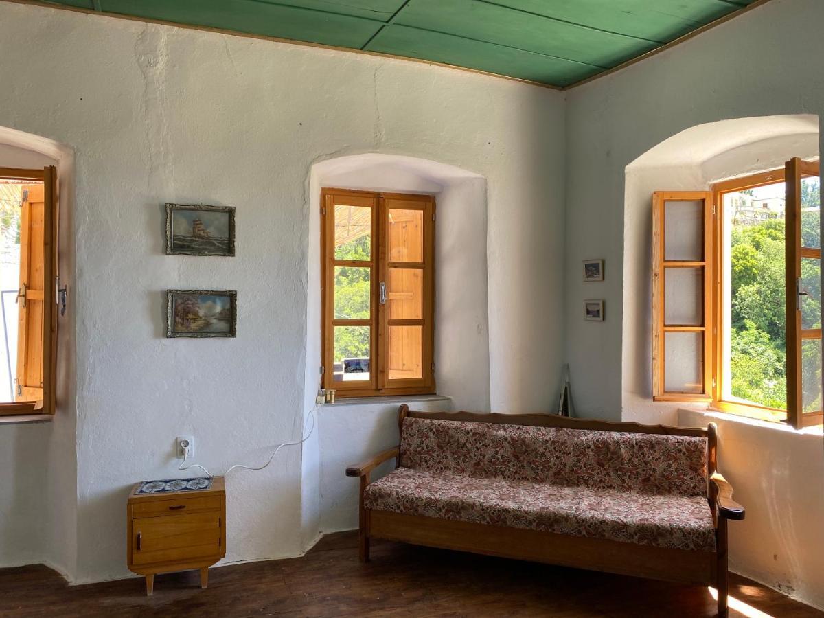 Shotgun Hostel & Guesthouse Vuno ภายนอก รูปภาพ