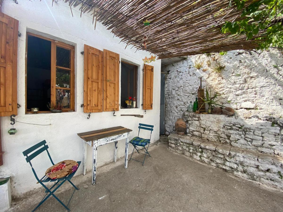 Shotgun Hostel & Guesthouse Vuno ภายนอก รูปภาพ
