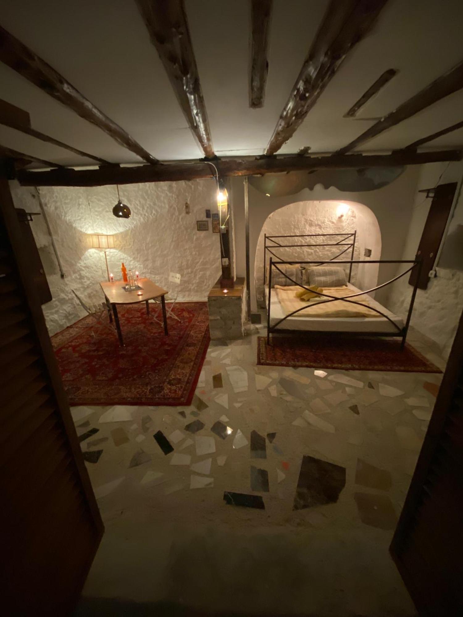 Shotgun Hostel & Guesthouse Vuno ภายนอก รูปภาพ